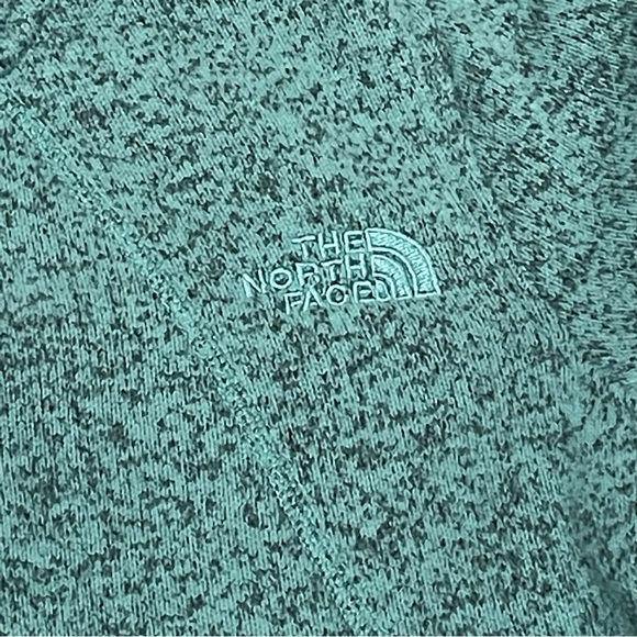 NORTHFACE MEDIUM KNIT BLUE WARM JACKET SWEATER - Picture 3 of 8